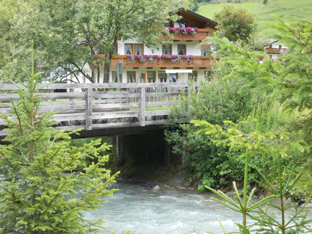 Haus Schoderbock Apartamento Sankt Leonhard im Pitztal Exterior foto