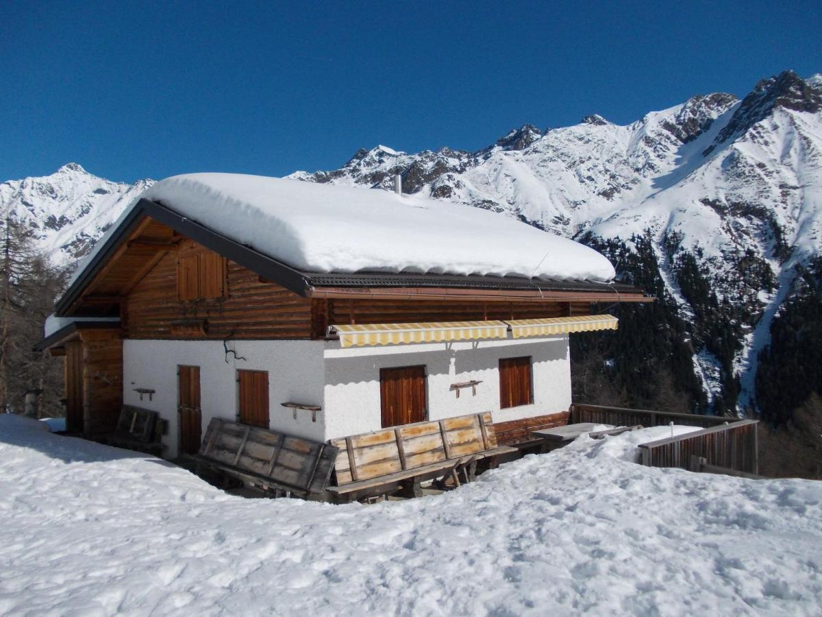 Haus Schoderbock Apartamento Sankt Leonhard im Pitztal Exterior foto