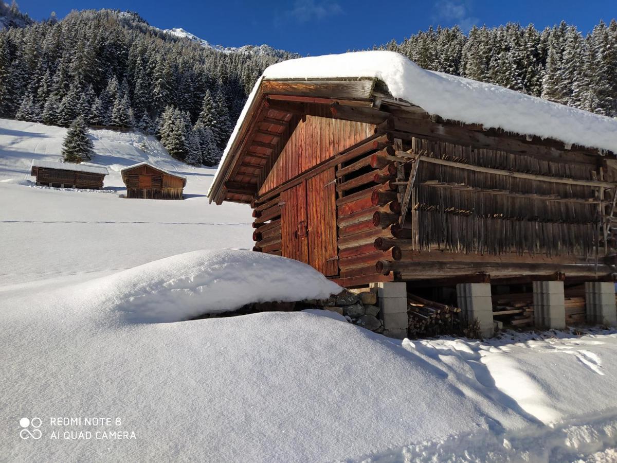 Haus Schoderbock Apartamento Sankt Leonhard im Pitztal Exterior foto
