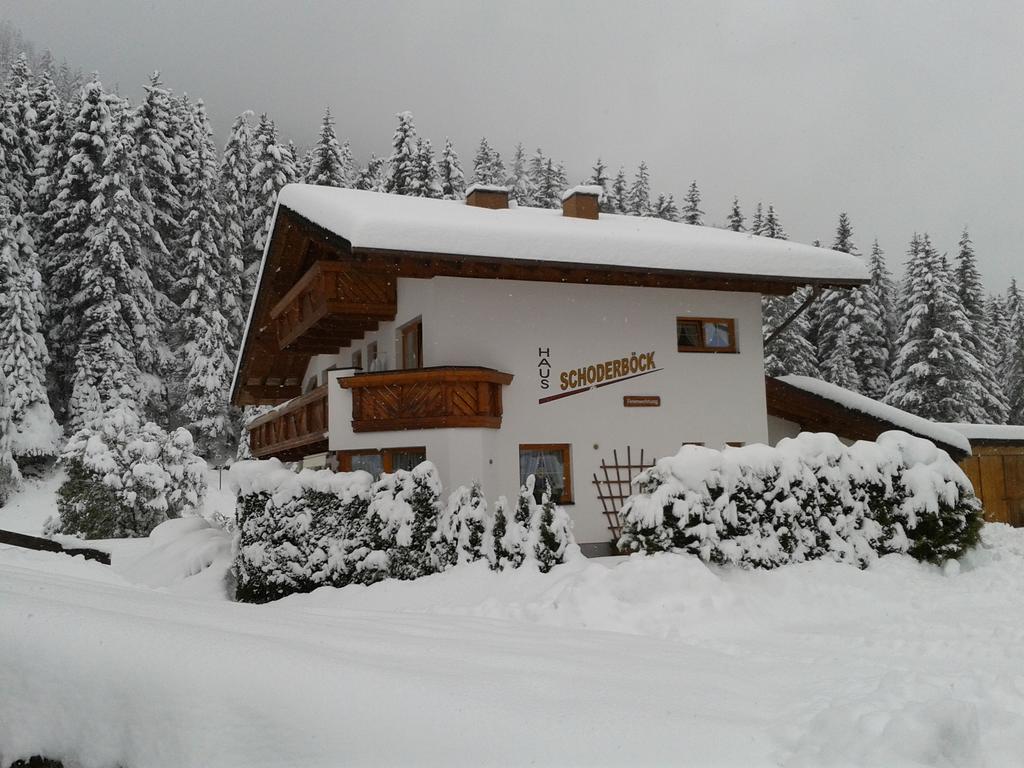 Haus Schoderbock Apartamento Sankt Leonhard im Pitztal Habitación foto