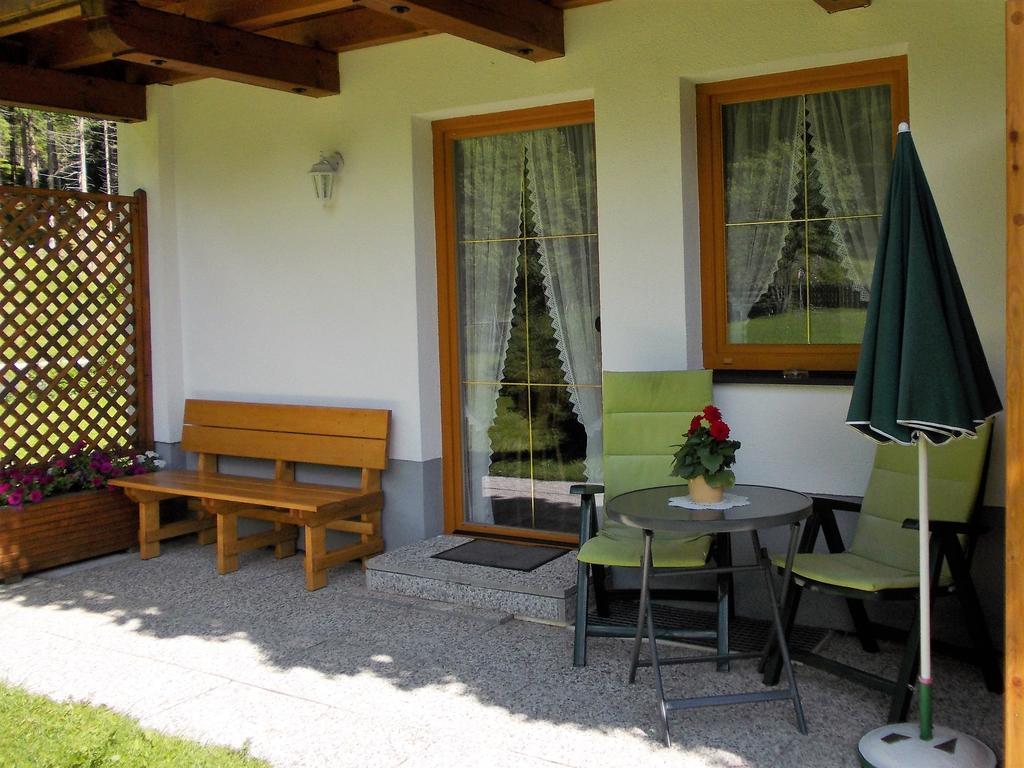 Haus Schoderbock Apartamento Sankt Leonhard im Pitztal Exterior foto