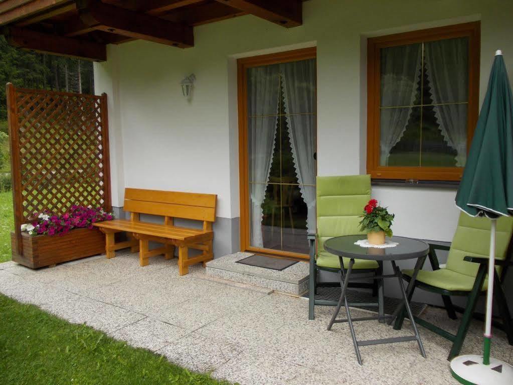 Haus Schoderbock Apartamento Sankt Leonhard im Pitztal Exterior foto